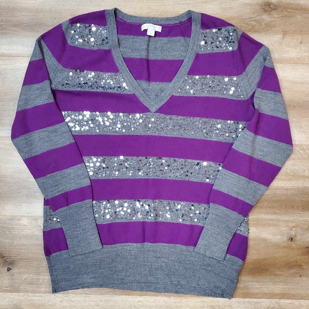 NY & Co V Neck Striped Sweater